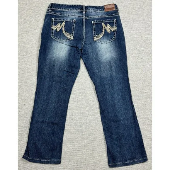 Maurices Womens Cropped Jeans Size 11/12 Long Denim Distressed Blue Low Rise - Picture 2 of 12